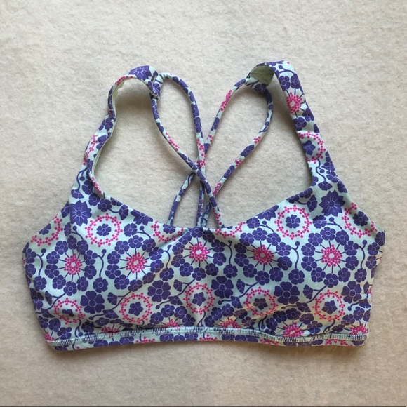 lululemon athletica Other - Lululemon Free to Be Sports Bra